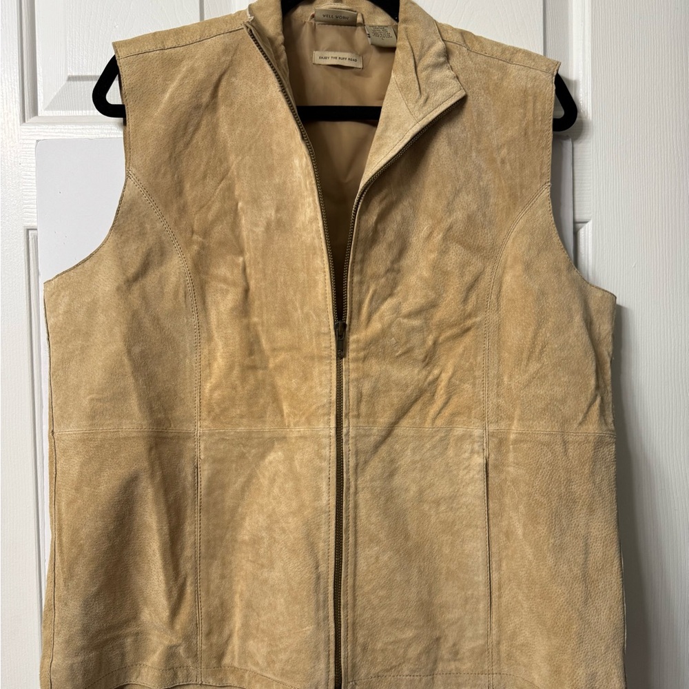 Ruff Hewn Suede vest, L, Tan, zip Front, Stand up Neck, pockets perfect cond